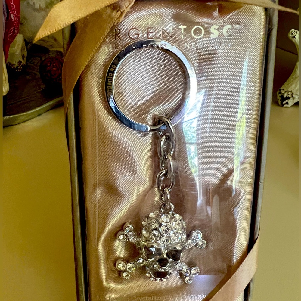 Argentine SC crystallized skull and crossbones keychain